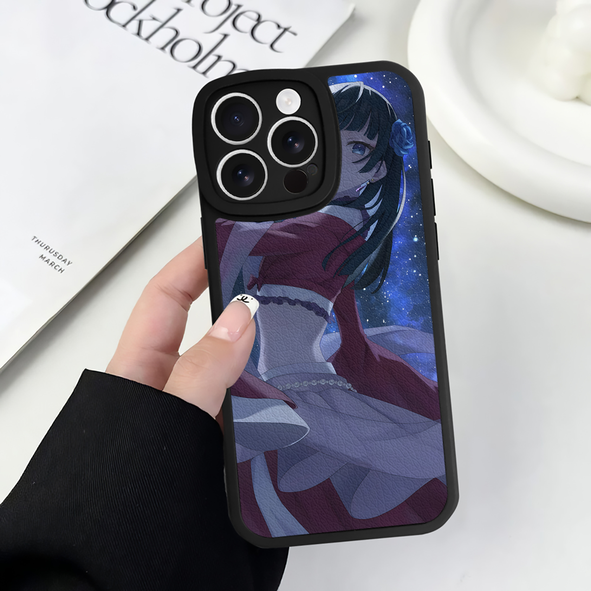（画像用） 薬屋のひとりごと The Apothecary Diaries 【iPhone 16シリーズ対応】シリコンスマホケース（レザー調） 材質：シリコン
